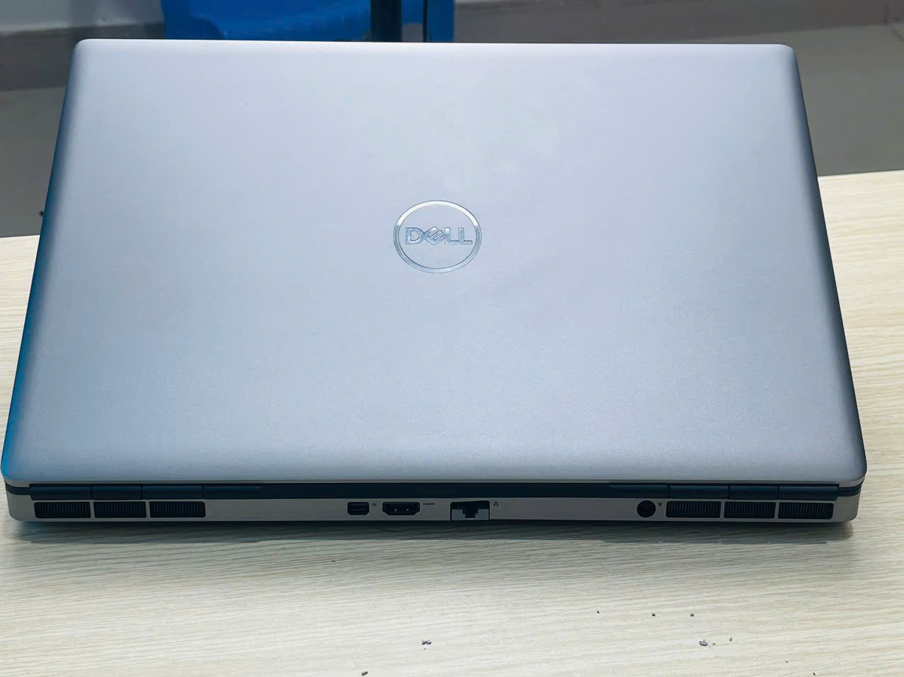 Dell precision 7550 RTX 4000 8GB chuyên thiết kế đồ họa